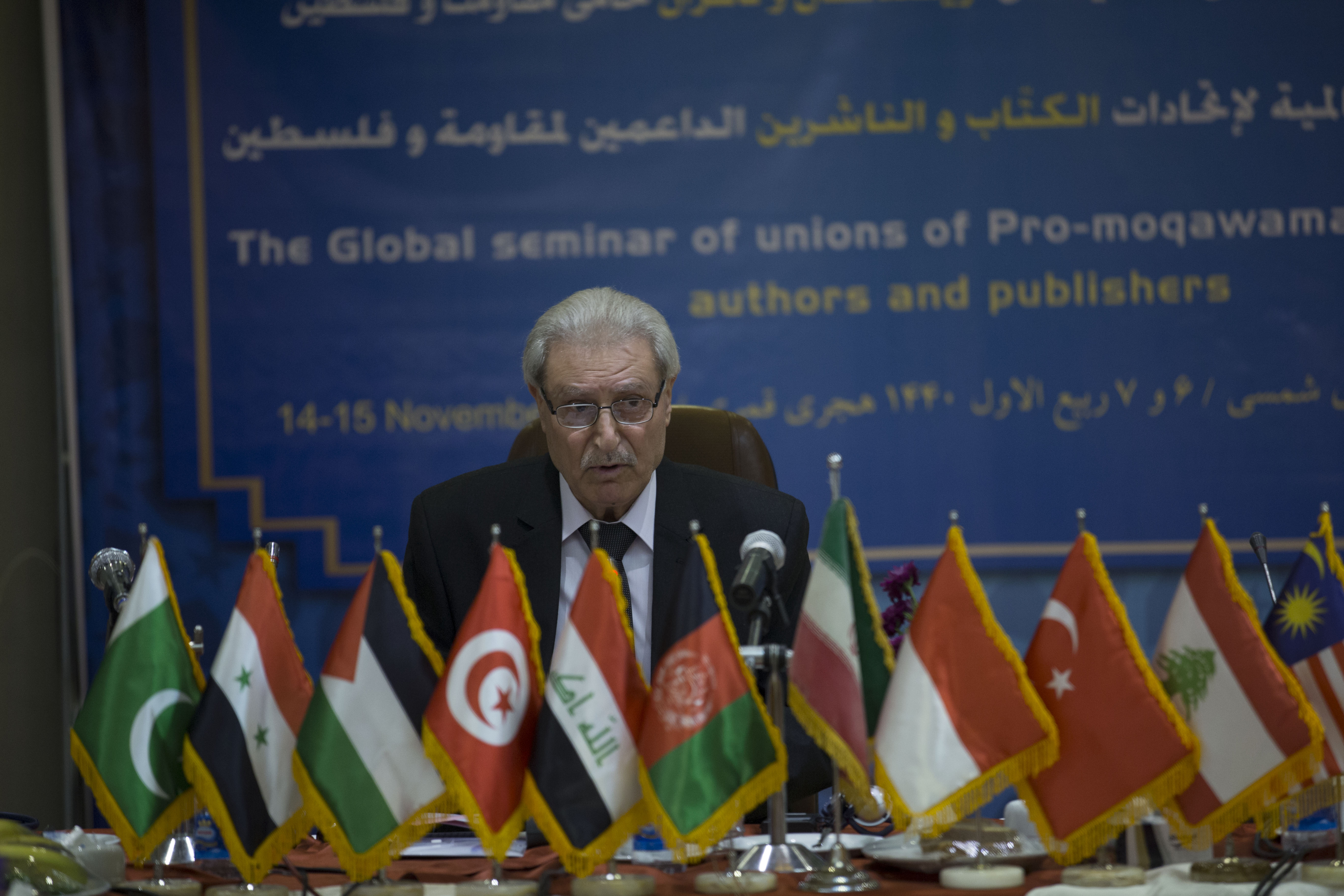 ستمگران می‌میرند اما ادبیات زنده می‌ماند و نمی‌میرد